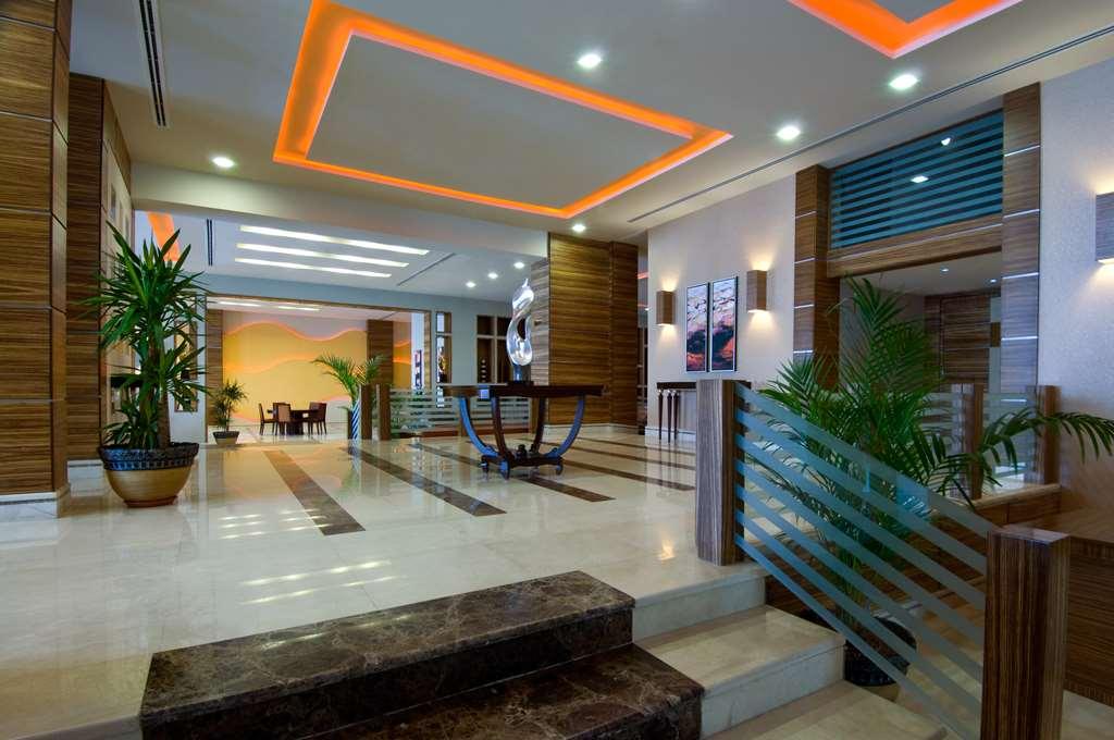Hilton Garden Inn Riyadh Olaya Interno foto