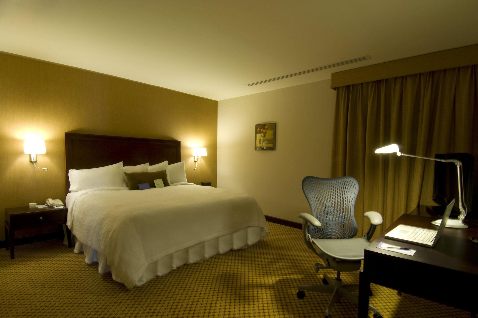 Hilton Garden Inn Riyadh Olaya Esterno foto