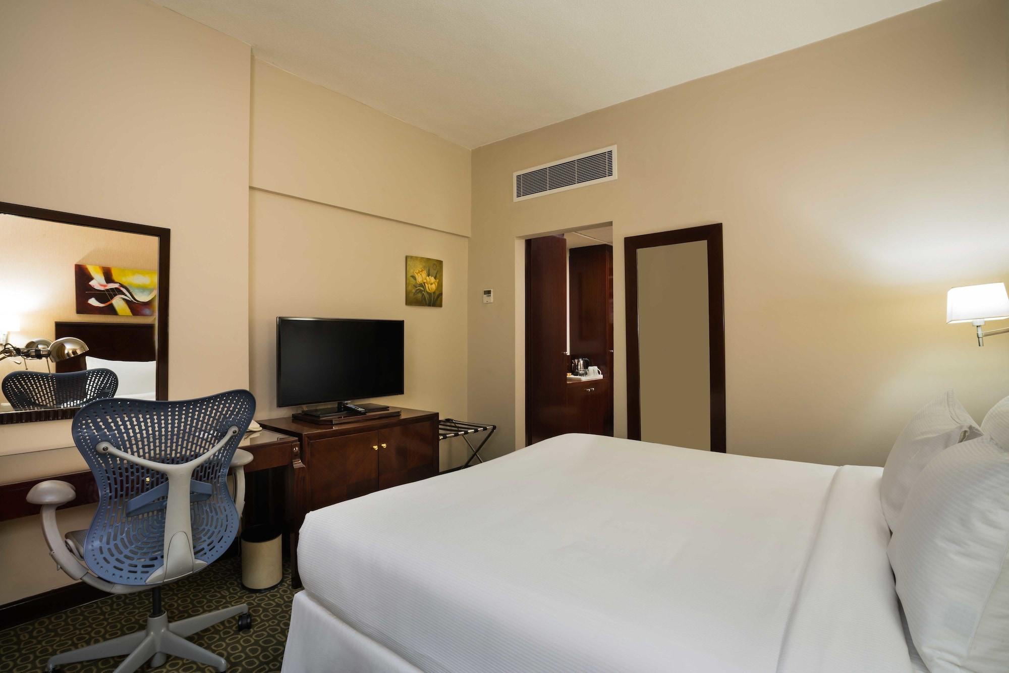 Hilton Garden Inn Riyadh Olaya Esterno foto