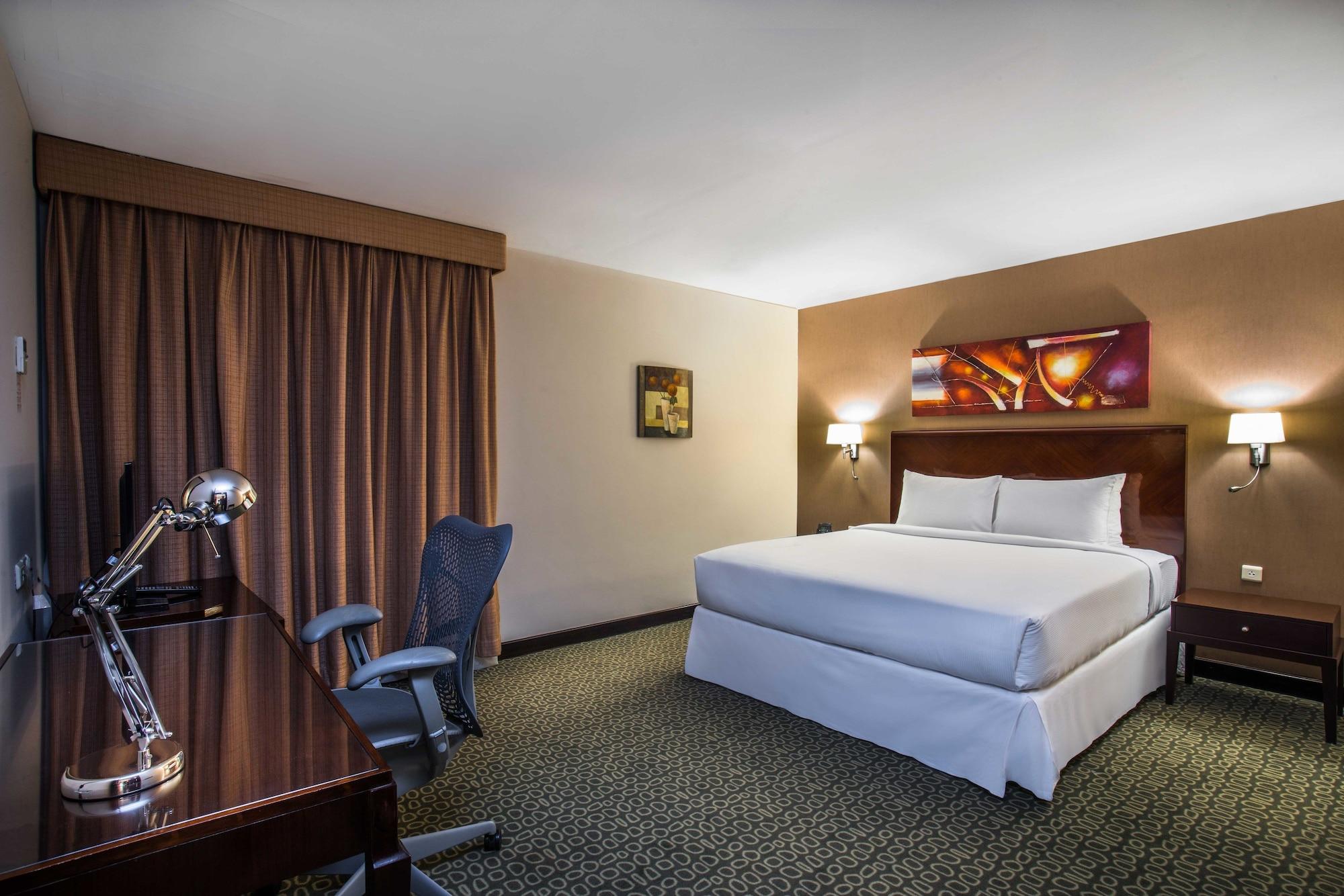 Hilton Garden Inn Riyadh Olaya Esterno foto