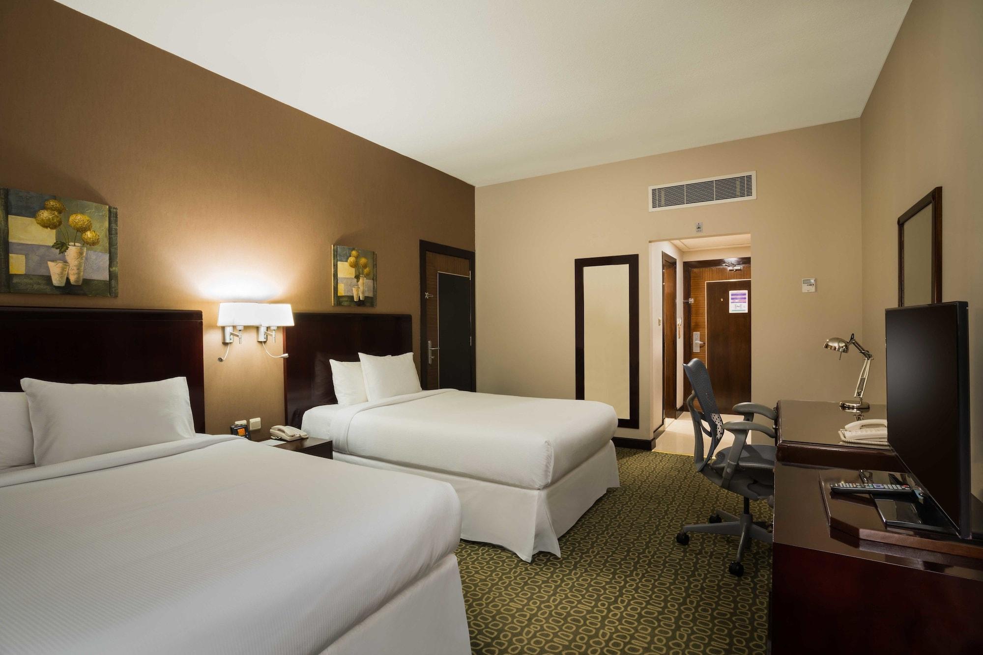 Hilton Garden Inn Riyadh Olaya Esterno foto