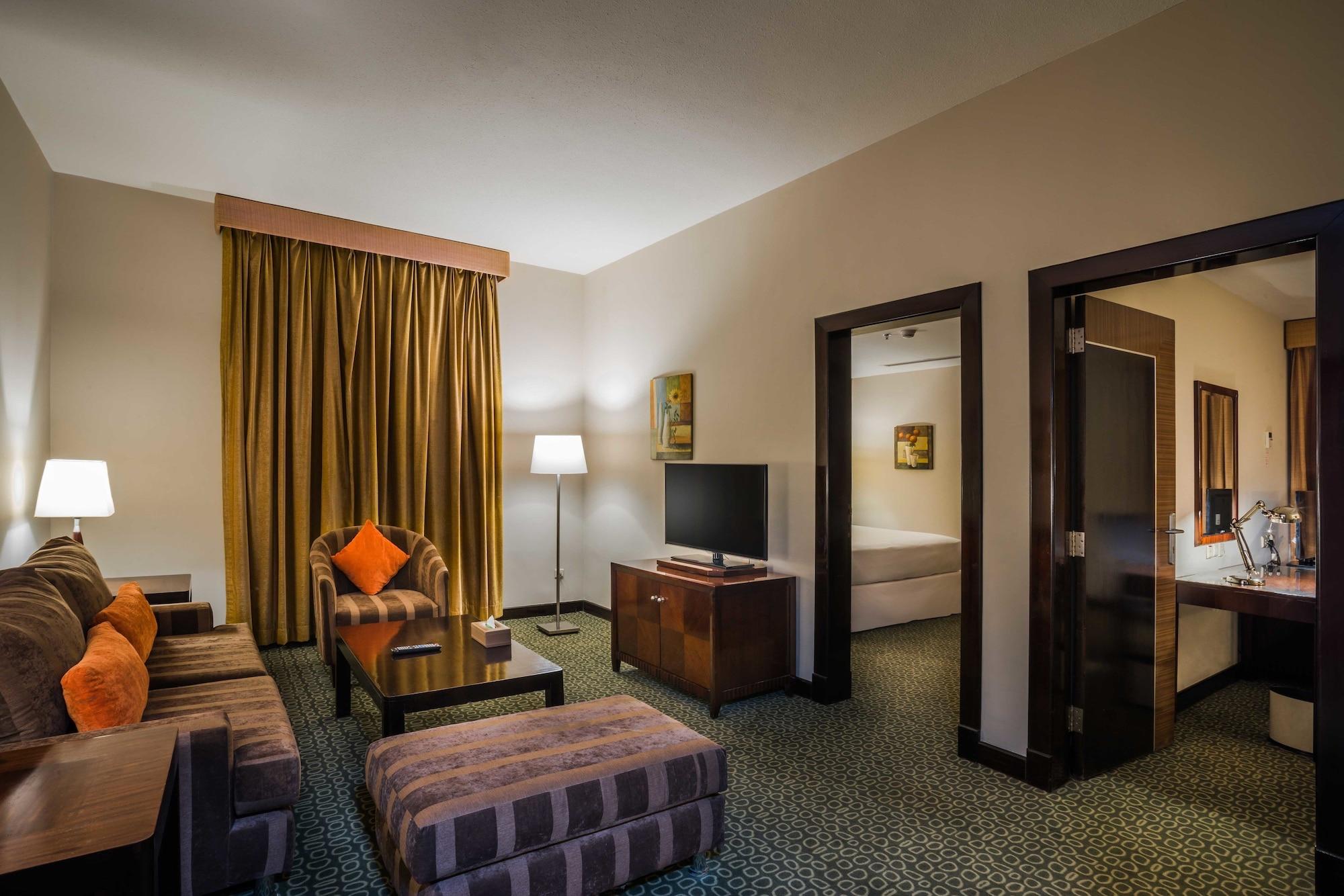 Hilton Garden Inn Riyadh Olaya Esterno foto