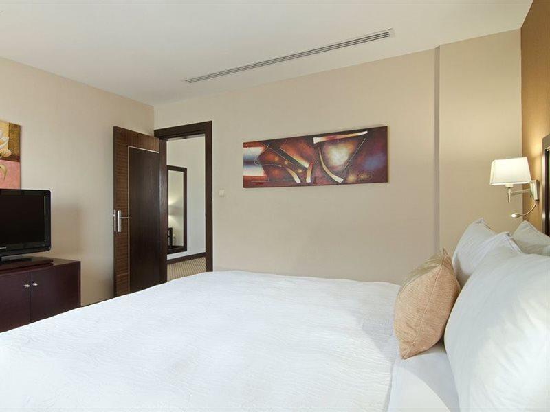 Hilton Garden Inn Riyadh Olaya Esterno foto