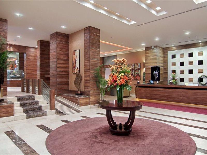 Hilton Garden Inn Riyadh Olaya Esterno foto
