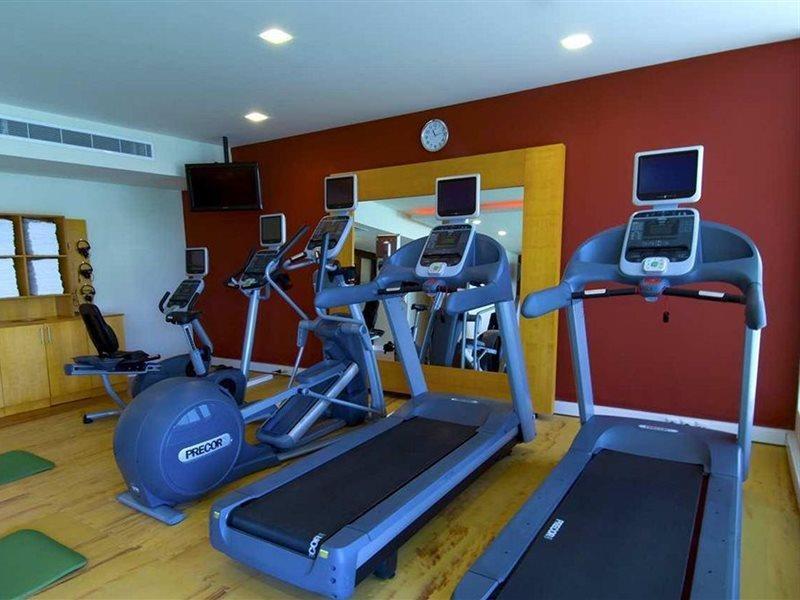 Hilton Garden Inn Riyadh Olaya Esterno foto