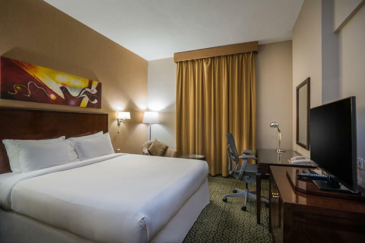 Hilton Garden Inn Riyadh Olaya Esterno foto